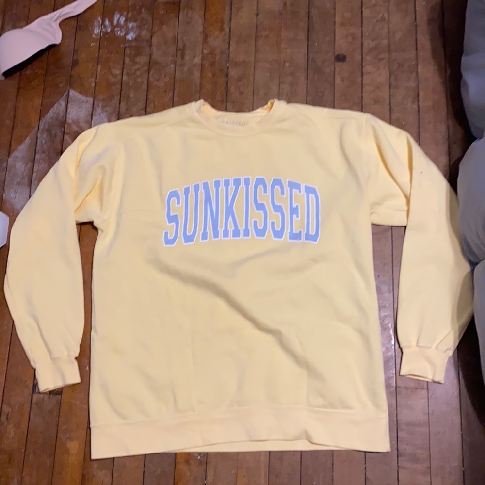 Sun kissed coconut Crewneck